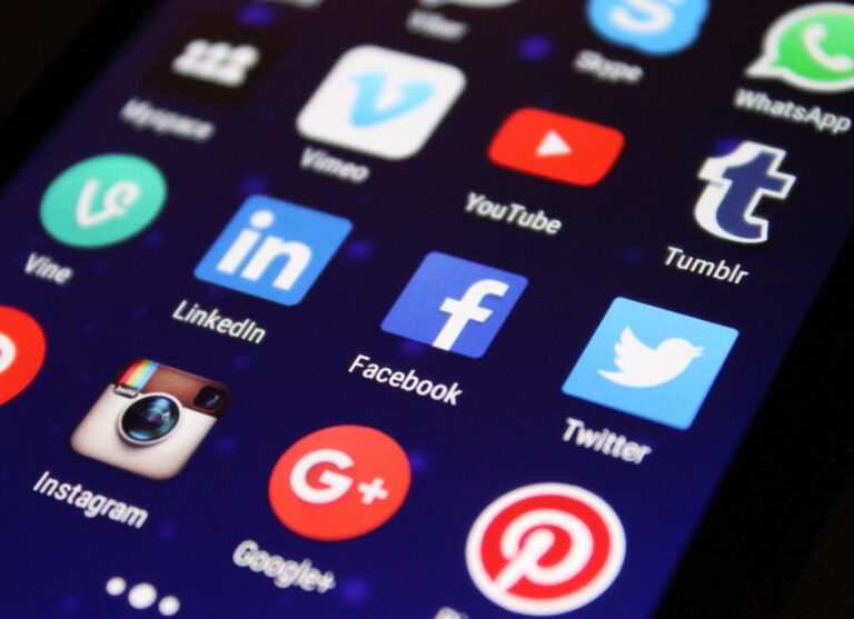 Como as Redes Sociais Podem nos Deixar Mais Ansiosos
